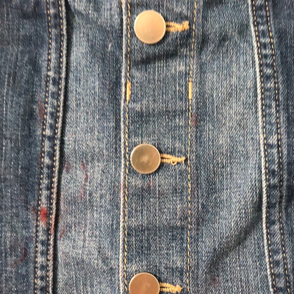 Size 5 jean skirt size 4 dress but it will fit a size 5 it runs big - Picture 4 of 5